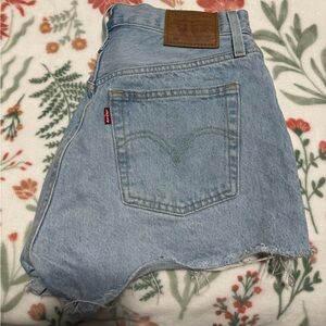 Levi’s shorts
